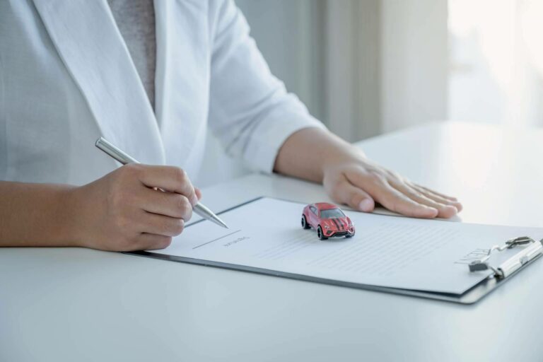 Los pasos a seguir para transferir un vehículo de forma segura, por Inforautos
