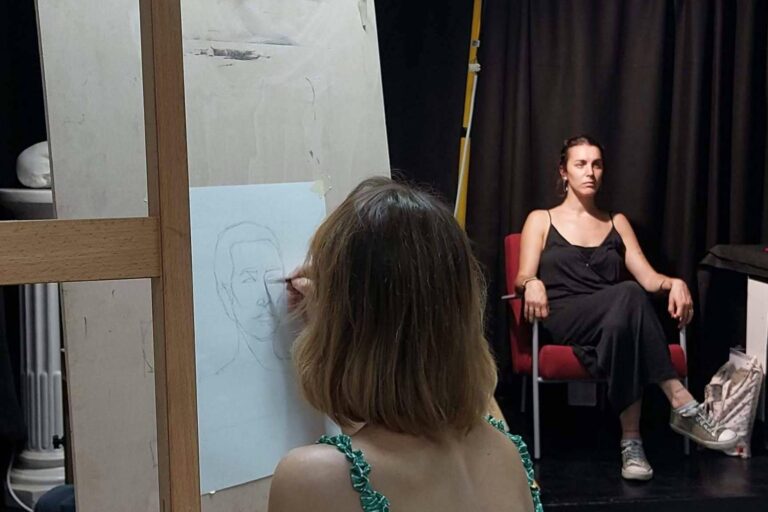 Método del arte académico en el curso de dibujo de Estudio Ilógico