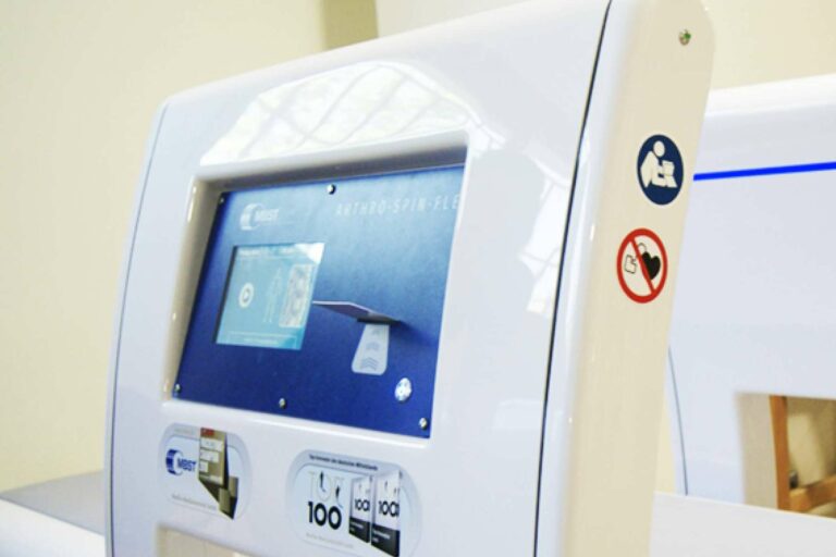 La terapia que acelera la regeneración del tejido óseo, con Clínica Azorín