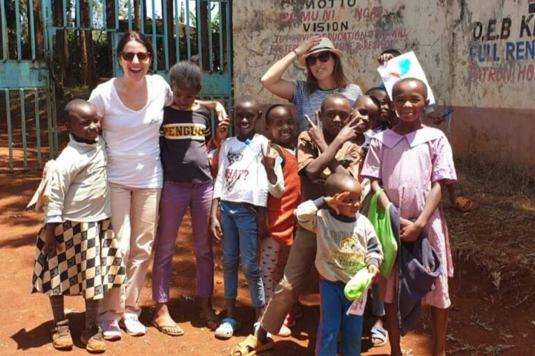 Cooperatour brinda asesoría previa a un voluntariado internacional