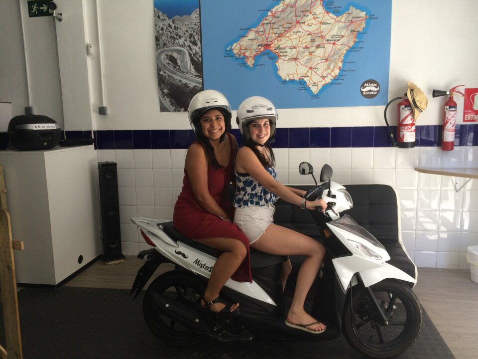 Alquiler de moto en aeropuerto de Mallorca gratis