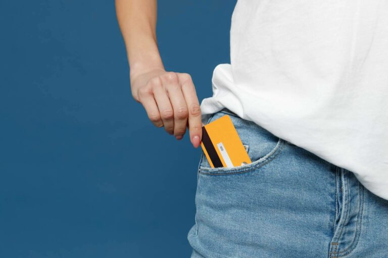 Deudas de tarjetas que nunca acaban, por Asesority