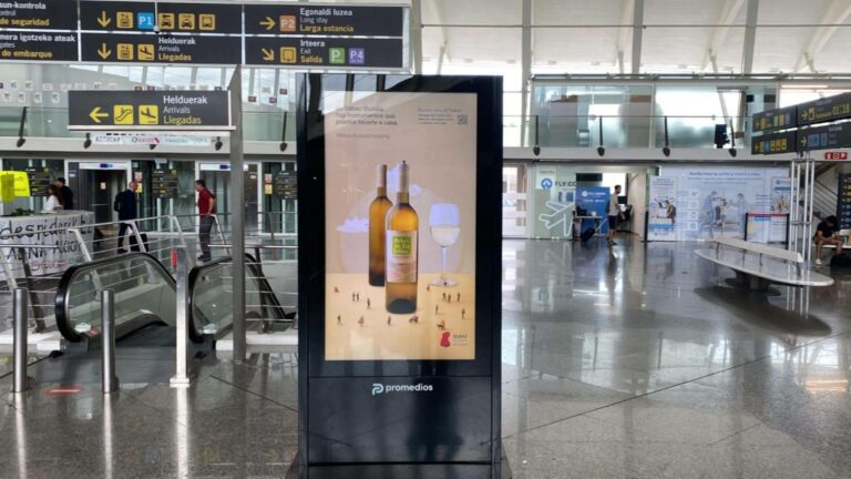 Promedios se encarga de la publicidad digital en aeropuertos