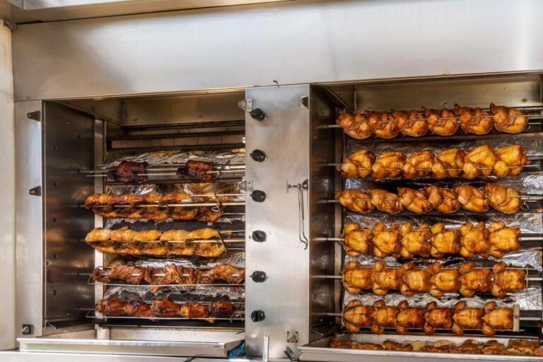 Auxihostelería, los asadores de pollos que ofrece