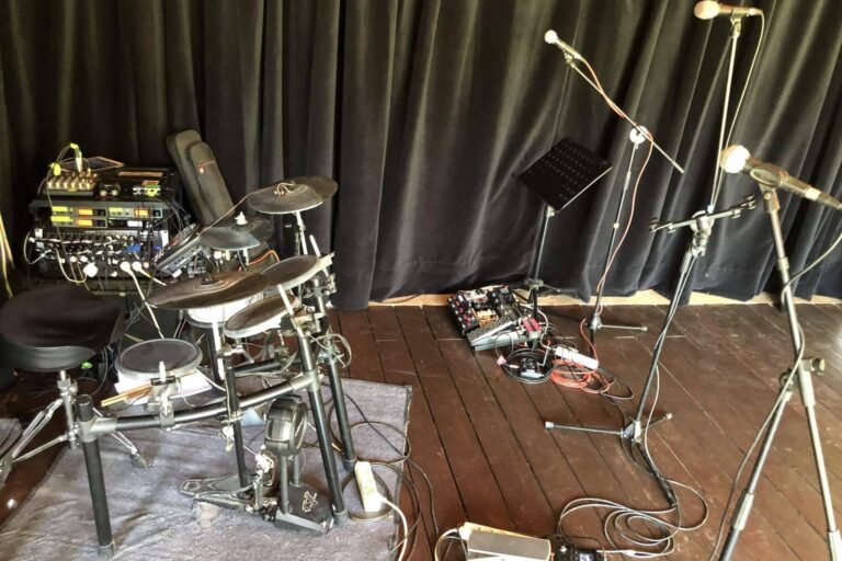 Equipos de sonido e iluminación para eventos, con Alquilar Sonido