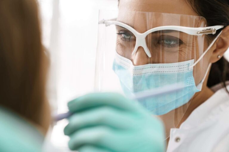 ¿Qué es la rehabilitación dental?, según los expertos de Clínica Dental Delgado