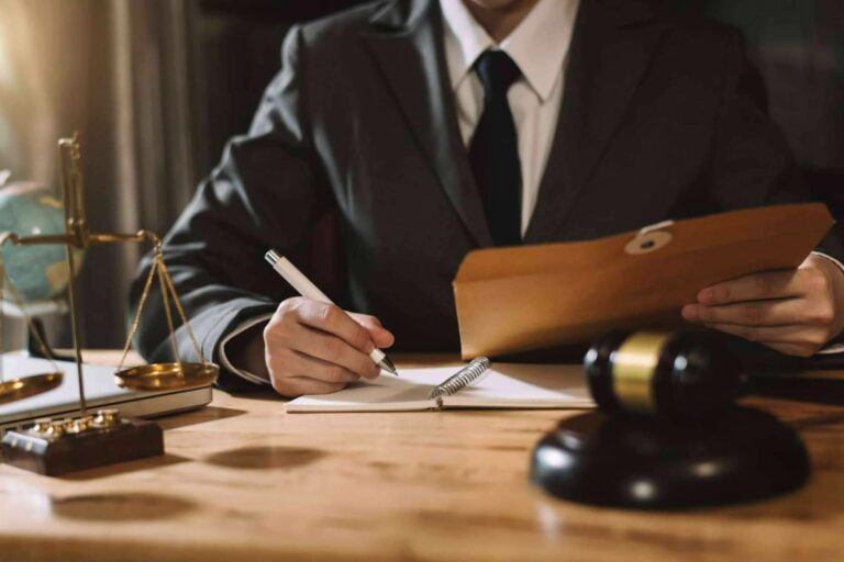Los servicios de un detective privado para un despacho de abogados de CTX Detectives Privados