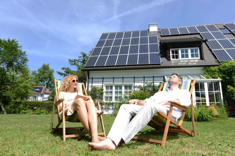 10 beneficios de instalar placas solares en una vivienda en Sevilla