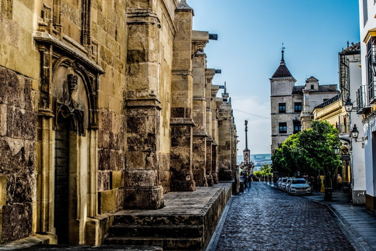 Los restaurantes imprescindibles para comer en grupos de Córdoba