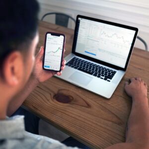 FXORO, valoración 2023 de los servicios del bróker