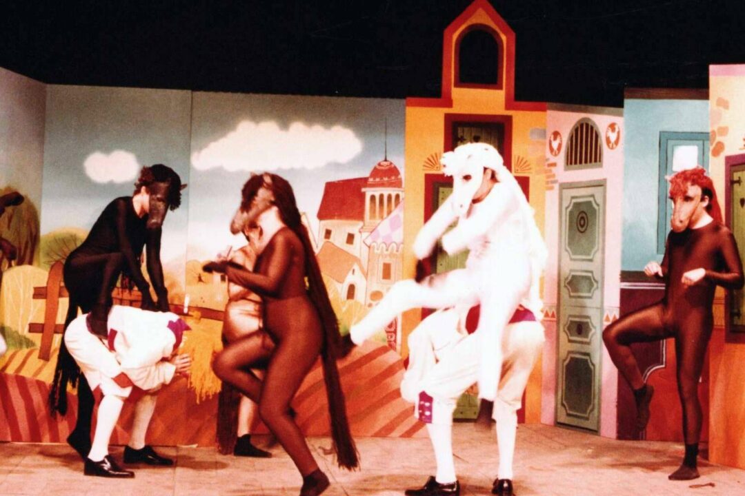 U de cuc teatre; la historia del grupo de teatro infantil catalán que marcó una época