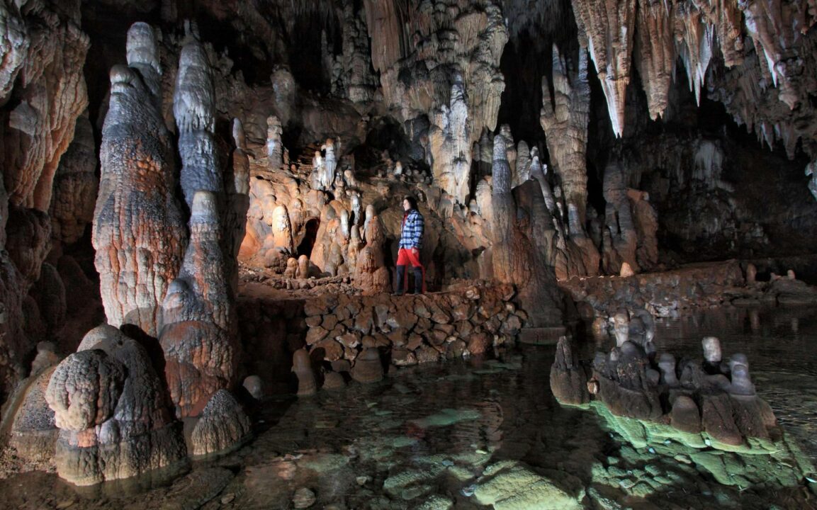 Cuevas y minas turísticas; algunos de los planes más interesantes en primavera de turismo económico