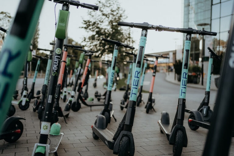 ¿Merece la pena un seguro para patinete eléctrico?