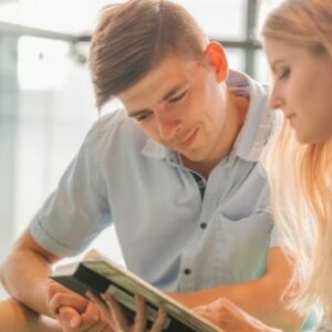 FP a distancia Sevilla: tu Futuro Profesional a un clic de distancia con MEDAC
