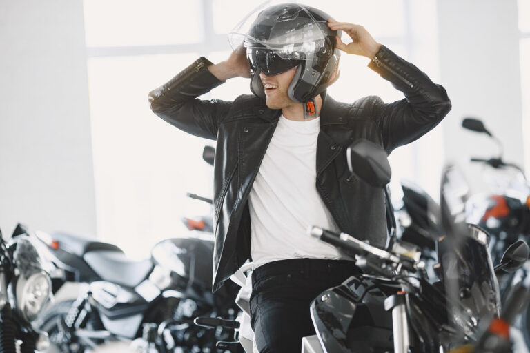 Por qué comprar una moto en una tienda online