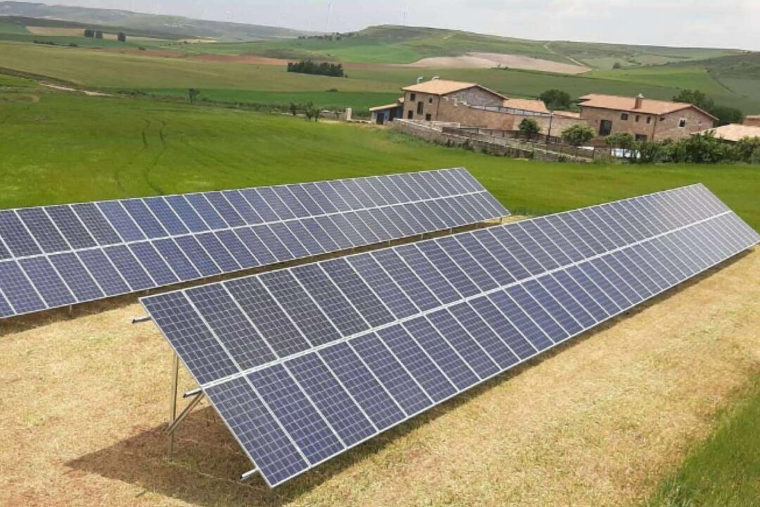 Todo acerca de la mala praxis en la aplicación del IVA en instalaciones de placas solares, de la mano de SunFields Europe