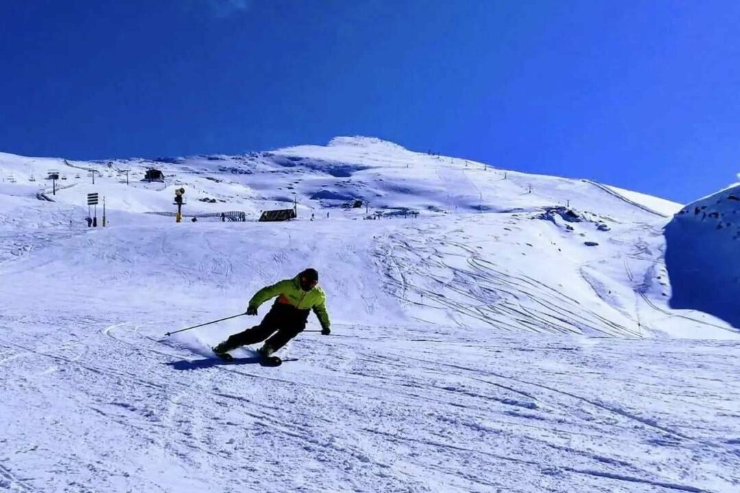 Sierra Nevada Adventure & Ski ofrece descuentos de alquiler de material esquí en Sierra Nevada