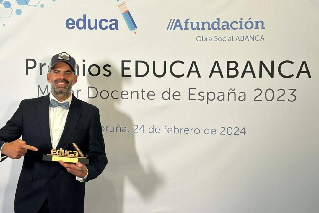 El CEO de la academia Opospills, Dr. Daniel Navarro Ardoy, es distinguido como uno de los mejores docentes de España