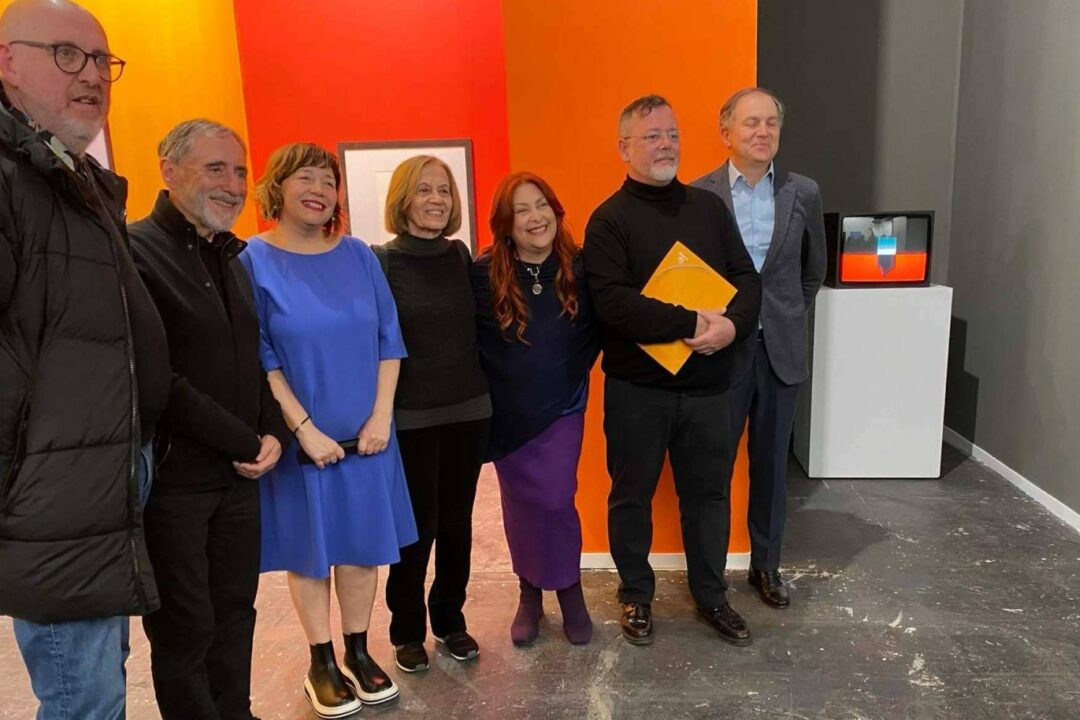 Daniel Canogar y Peter Halley recibieron el Premio ARCO/BEEP de Arte Electrónico 2024 de España