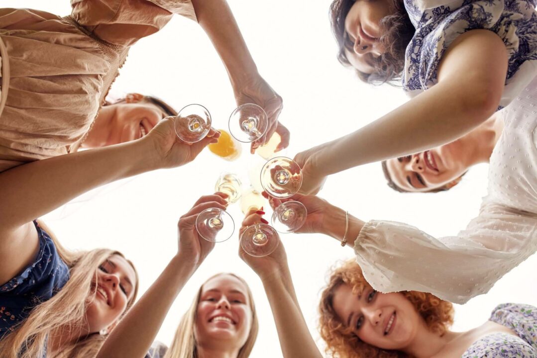 ¿Cómo disfrutar de una deliciosa comida de despedida en Alicante? Despedidas Karamba