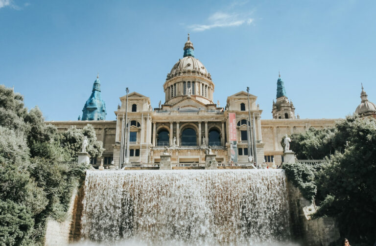 Las rutas perfectas para conocer lo mejor de Barcelona y Madrid