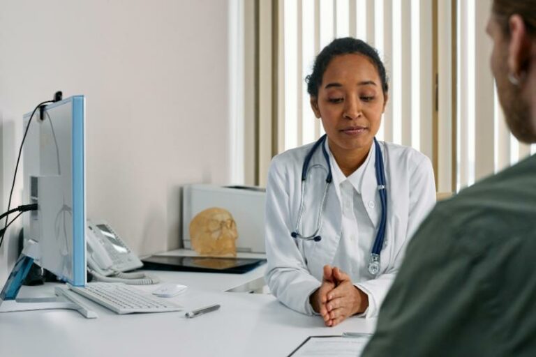 ¿Cómo crear un consultorio médico independiente de calidad elevada?