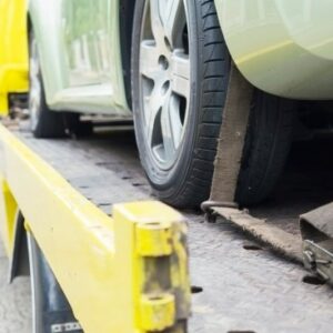 La ayuda de una empresa especializada en el transporte de vehículos en España