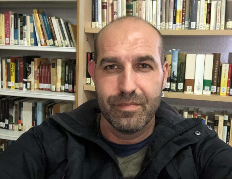Juan Carlos Rico Borrego se ha inspirado en el poder de la manipulación en su libro ‘Miranda’