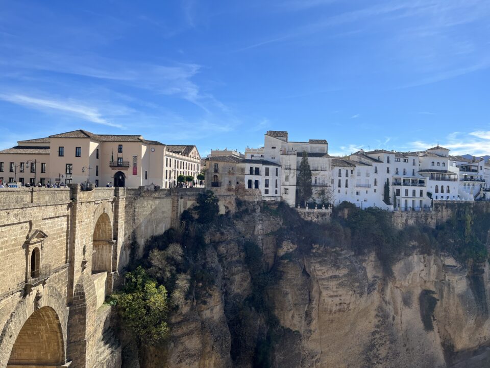 Descubre los paraísos frescos de Andalucía: Refugios climáticos para escapar del calor