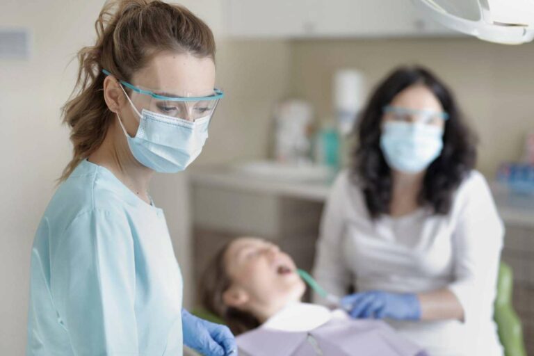 Tratamientos Periodontales; Cómo mejorar la salud de las encías