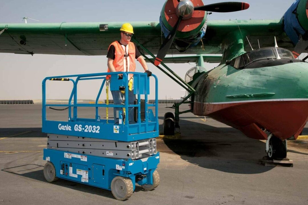 Amplia gama de plataformas elevadoras disponibles en el catálogo de Llorsa Carretillas