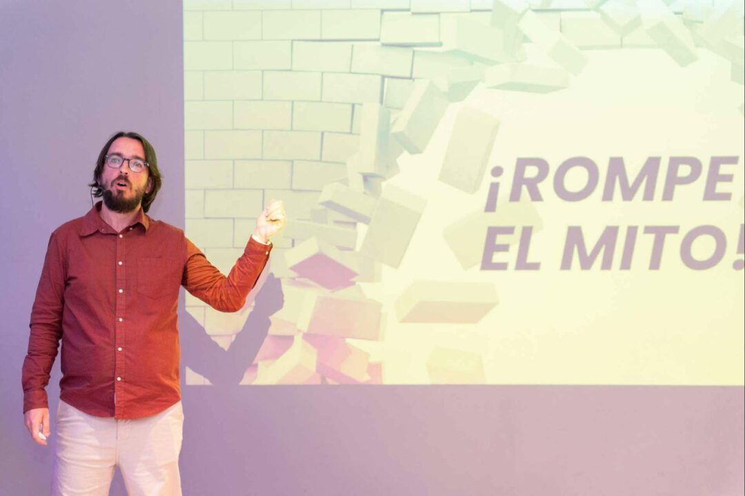 Rubén Monllor ayuda a los nuevos emprendedores a obtener éxito en sus proyectos mediante su metodología de Doble Identidad