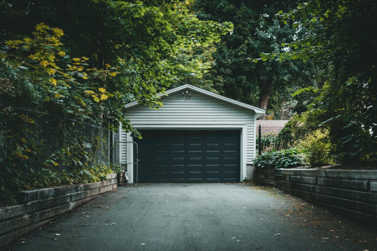 Cómo elegir la puerta automática perfecta: factores clave a considerar