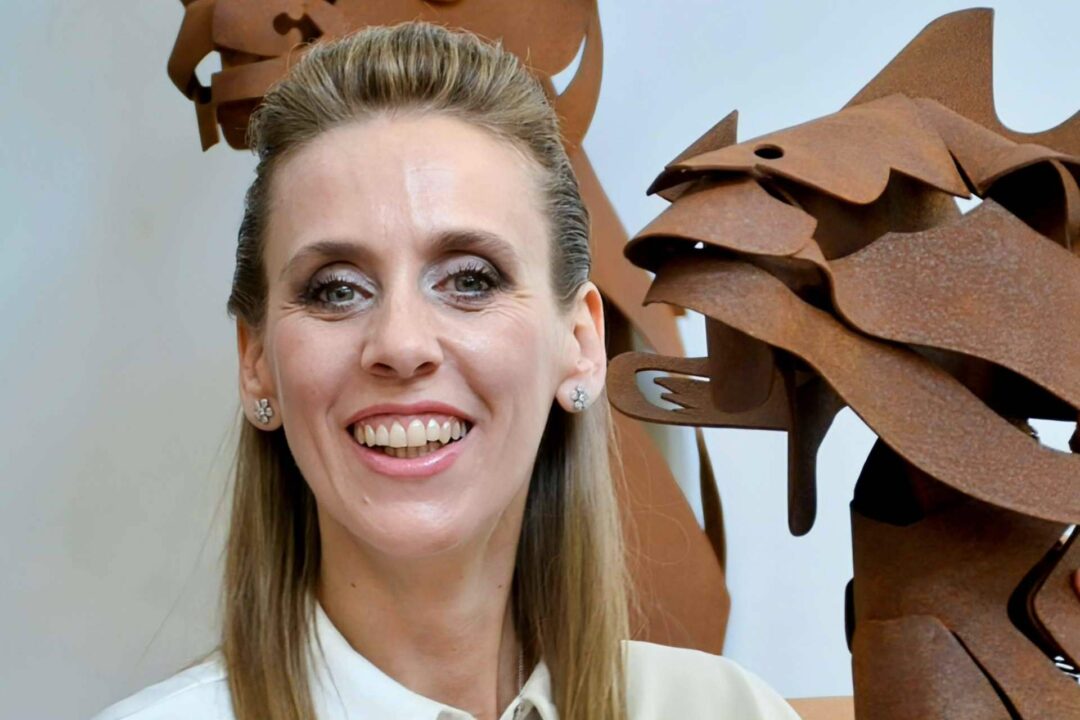 La Fuerza del Acero; Mónica Calzada y su salvaje colección de Fieras de Fierro