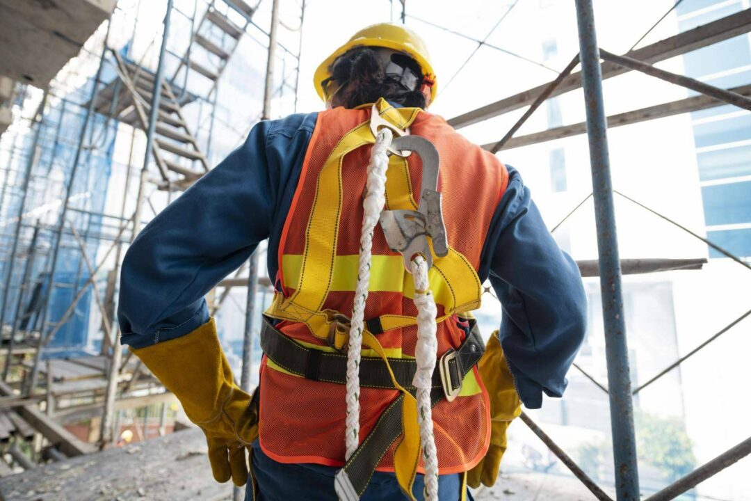 Cómo identificar, clasificar y prevenir los riesgos laborales con éxito