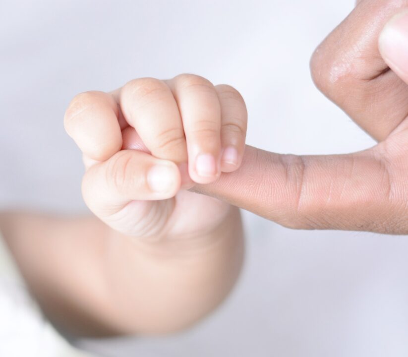 Abogado de familia en Málaga obtiene la custodia compartida progresiva para un bebé lactante