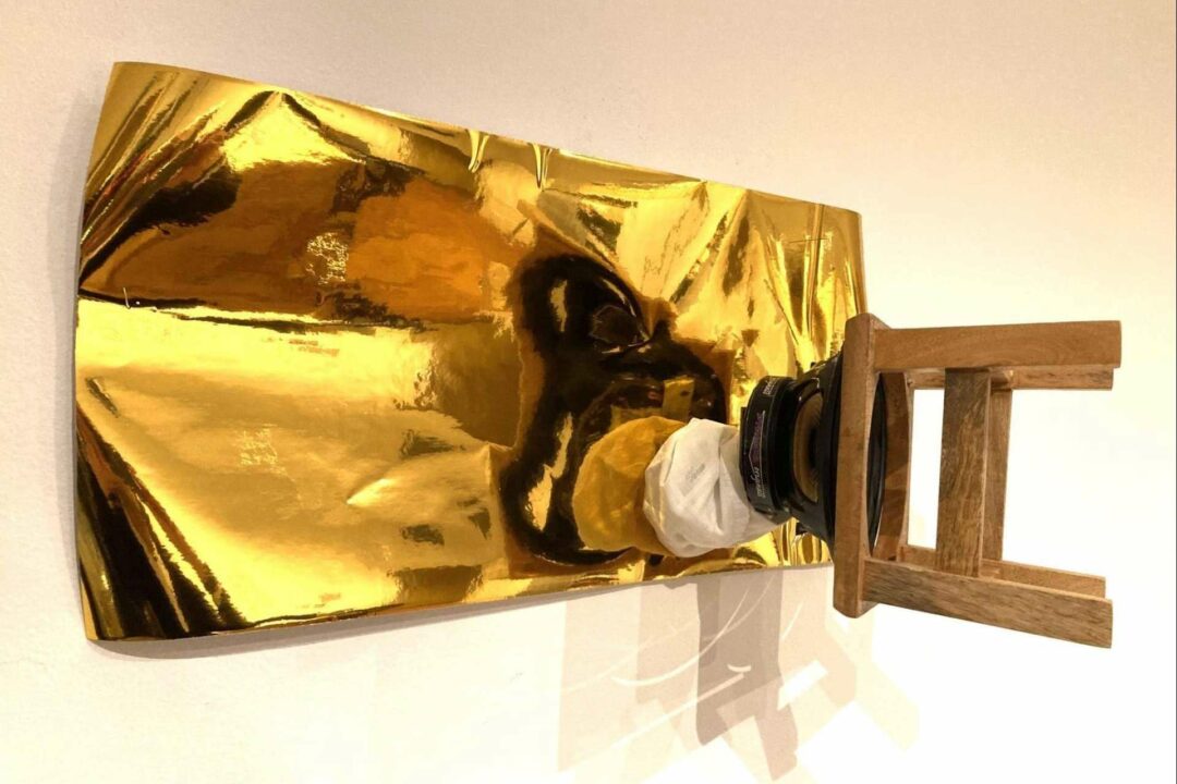 OR GOLD; una escultura donde el sonido habita en la imaginación del espectador