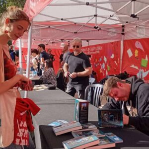 Círculo Rojo vuelve a ocupar el mayor stand de autoedición en Sant Jordi por tercer año consecutivo.
