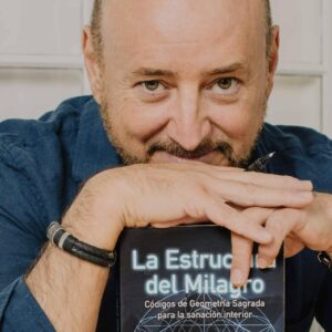 Juan Pablo Uribe, creador del método terapéutico Bioaxis, presenta en España 'La Estructura del Milagro'