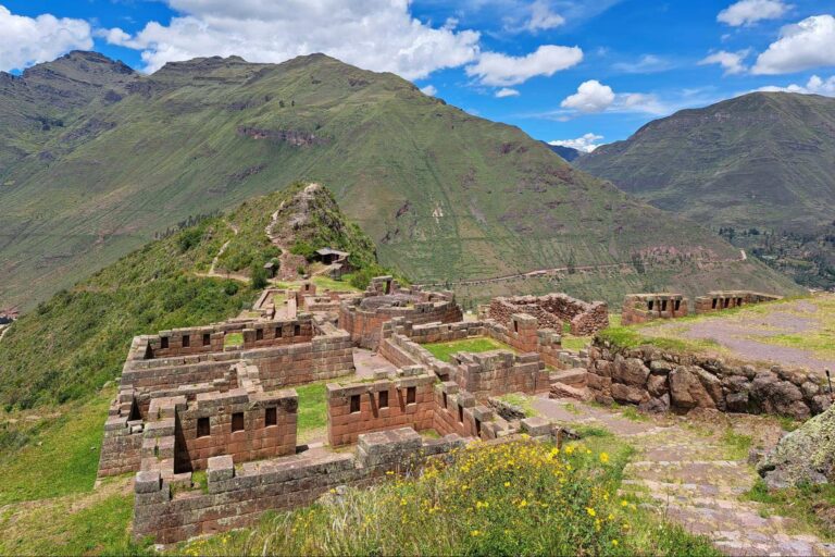 Las salineras de Maras, un enclave ancestral del Valle Sagrado que conecta historia y sostenibilidad