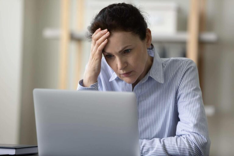 El absentismo ya no se mide solo en bajas laborales; también en desmotivación