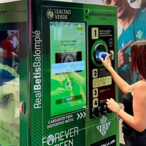 Lealtad Verde impulsa la economía circular con la instalación de máquinas biorecicladoras SDDR