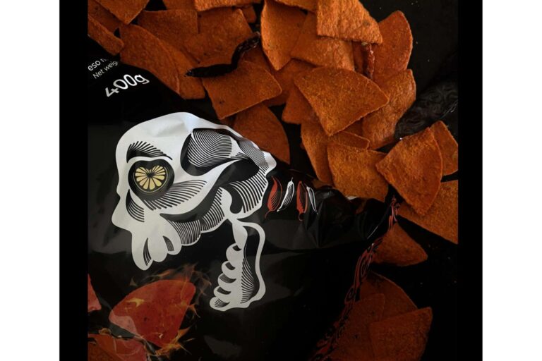 Los snacks picantes del momento; totopos enchilados