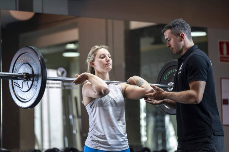 Entrenador Personal Barcelona; servicios especializados en nutrición, lesiones y entrenamiento online