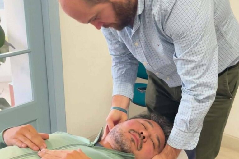Mejorar la salud postural es posible con el quiropráctico en Tarragona de Centro Quiropráctico