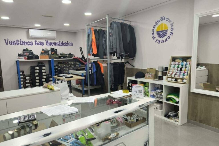 El Pasaje WorkStore destaca en ropa laboral con soluciones personalizadas para empresas y profesionales