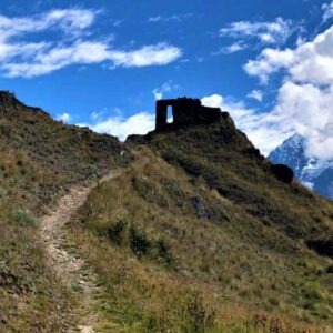 Cocatambo destaca por su alojamiento en Ollantaytambo ideal para explorar las Canteras de Cachiccata