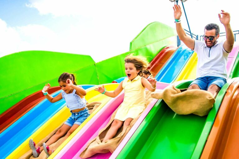 Pola Park amplía su oferta familiar con 30 atracciones, espectáculos en vivo y entradas desde 9,99 €