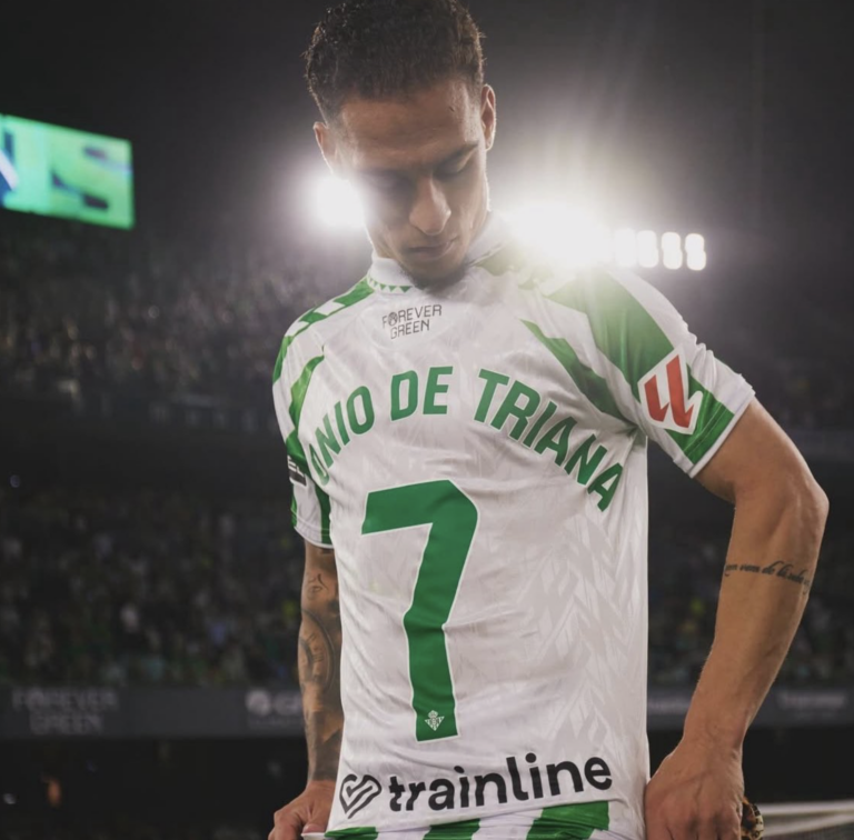 El Betis mantiene su hoja de ruta para fichar a Antony