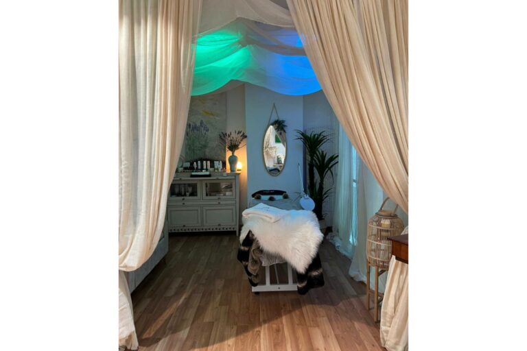 El salón de peluquería Poliana Souza inaugura un nuevo espacio en Conde de Orgaz (Madrid)